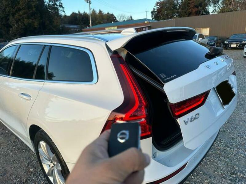 V60