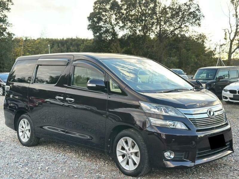 TOYOTA VELLFIRE