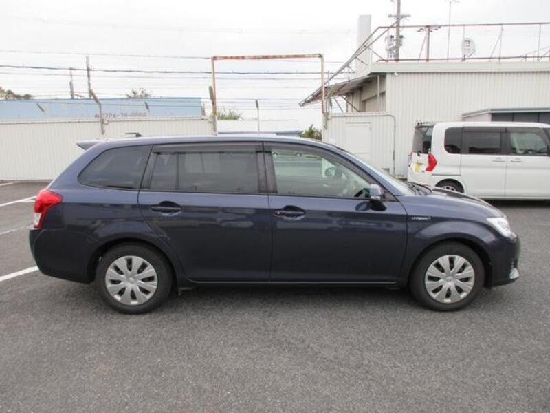 COROLLA FIELDER