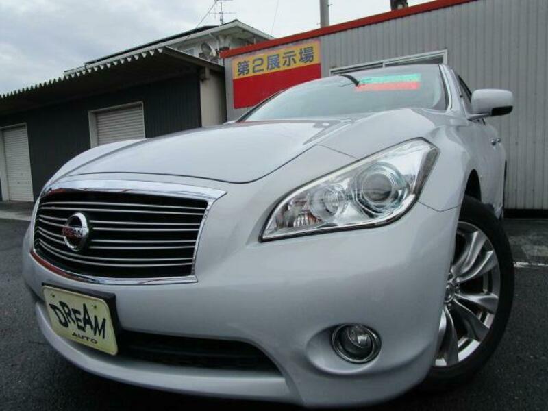 NISSAN FUGA