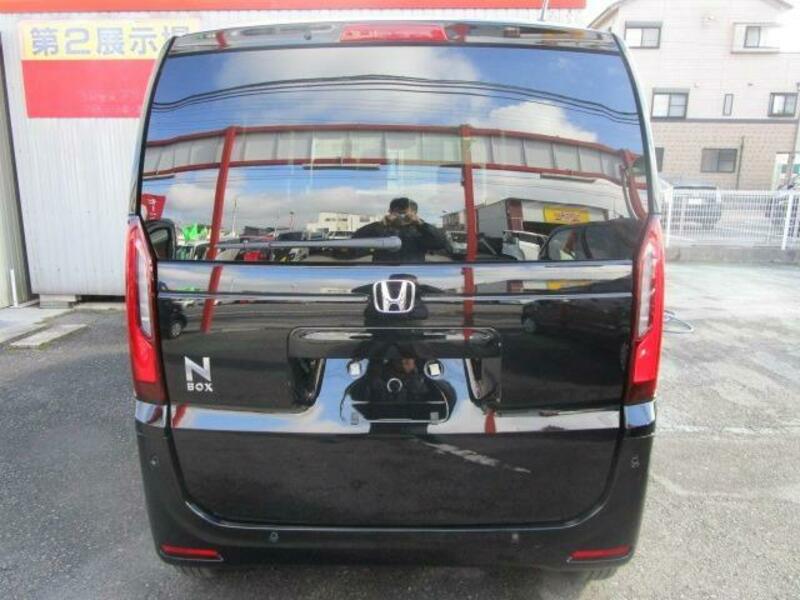 N BOX