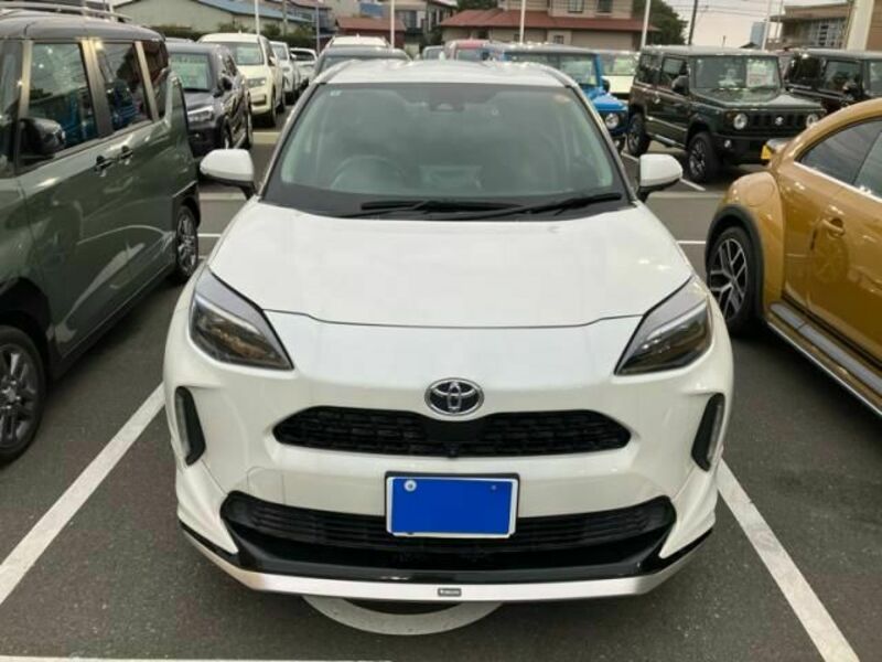 YARIS CROSS
