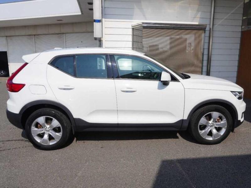 XC40