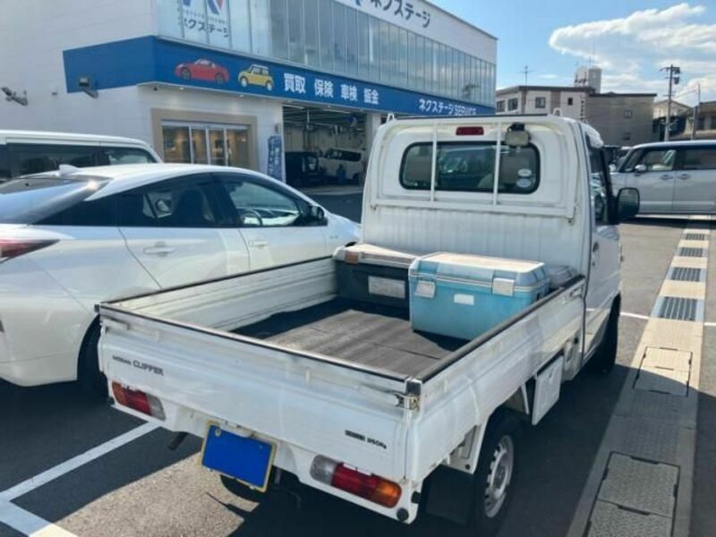 CLIPPER TRUCK