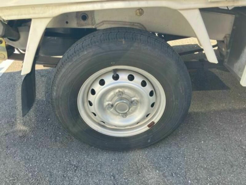 CLIPPER TRUCK
