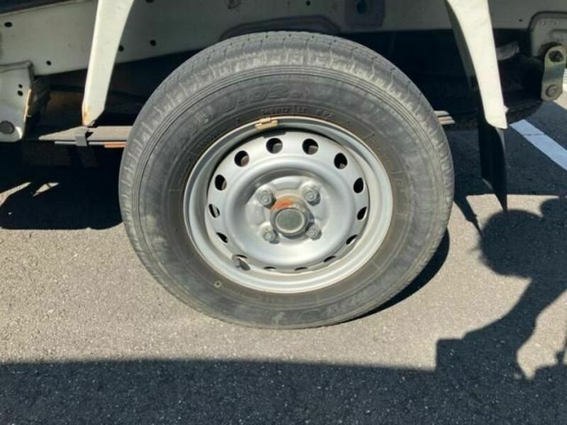 CLIPPER TRUCK
