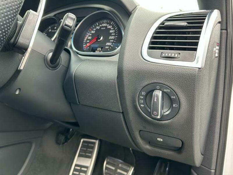 Q7