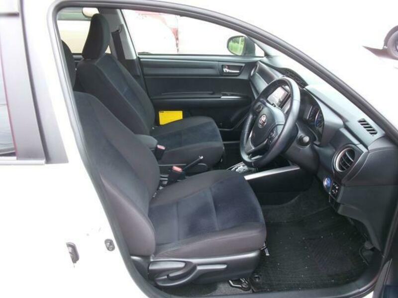 COROLLA FIELDER