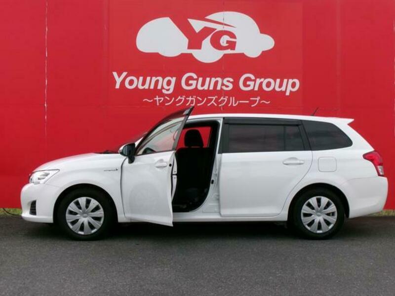 TOYOTA COROLLA FIELDER