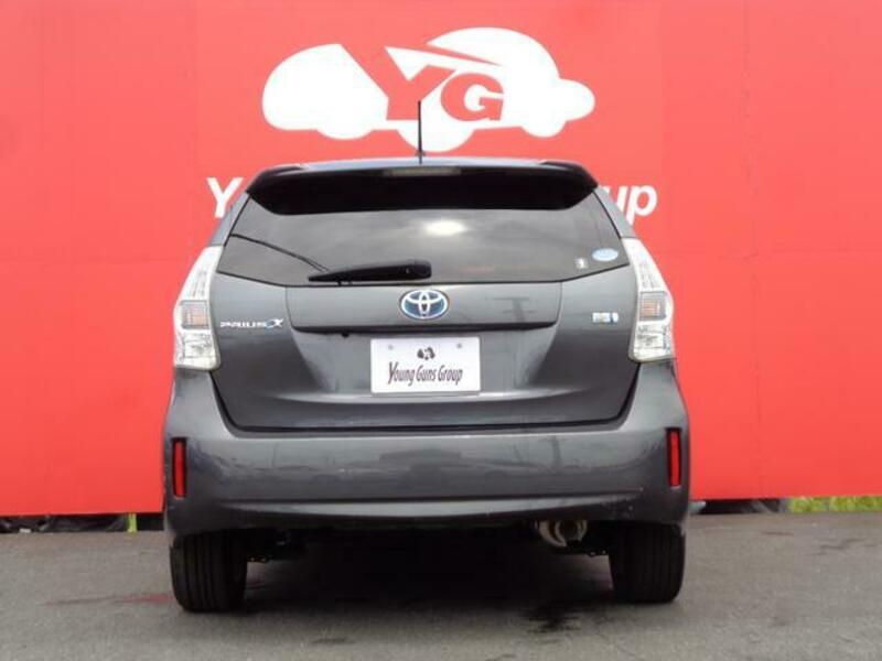 PRIUS ALPHA