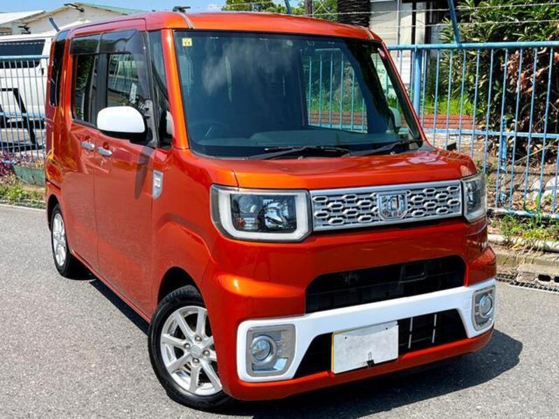 DAIHATSU WAKE