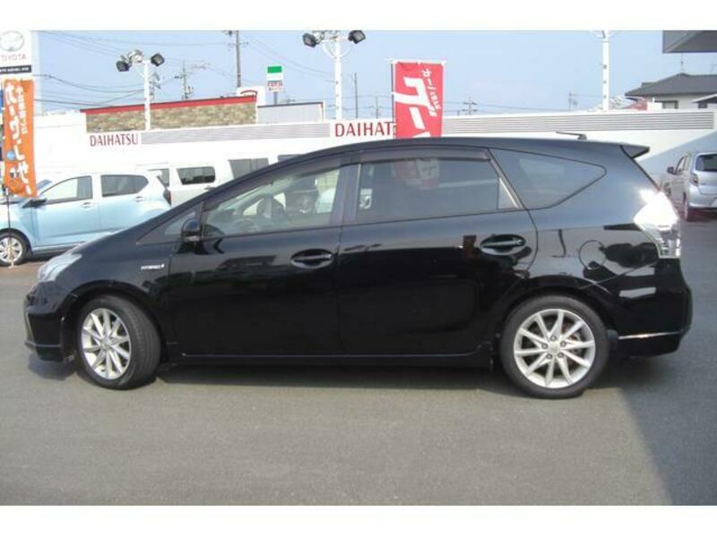 PRIUS ALPHA