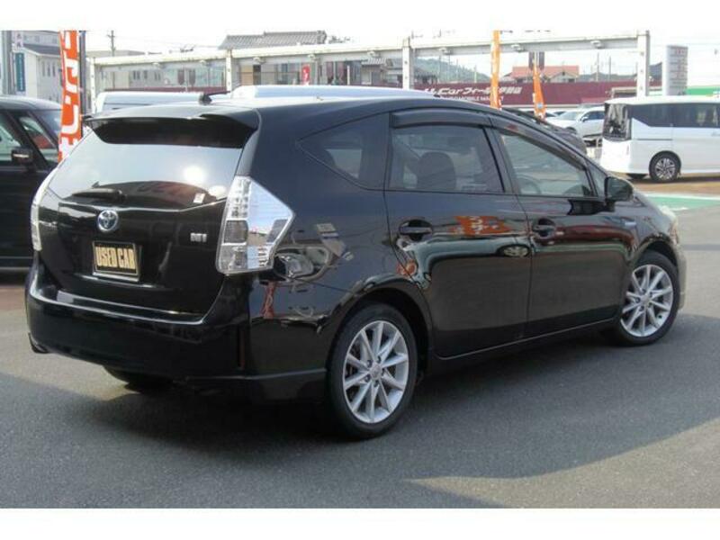 PRIUS ALPHA