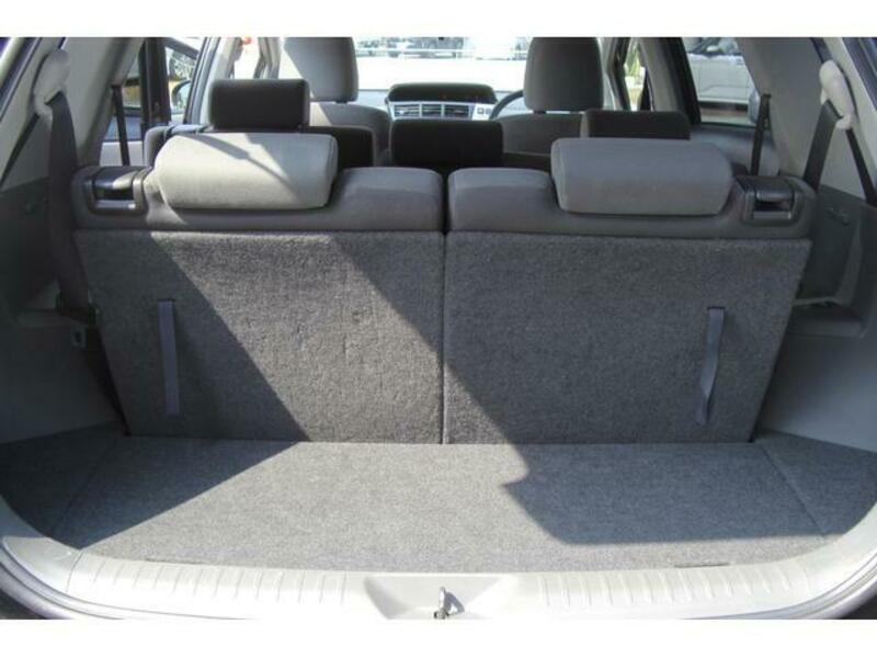 PRIUS ALPHA