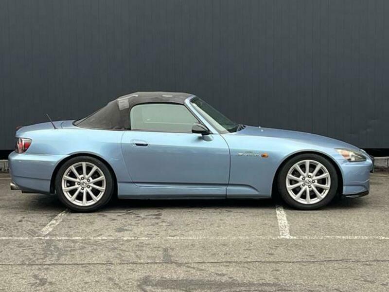 S2000