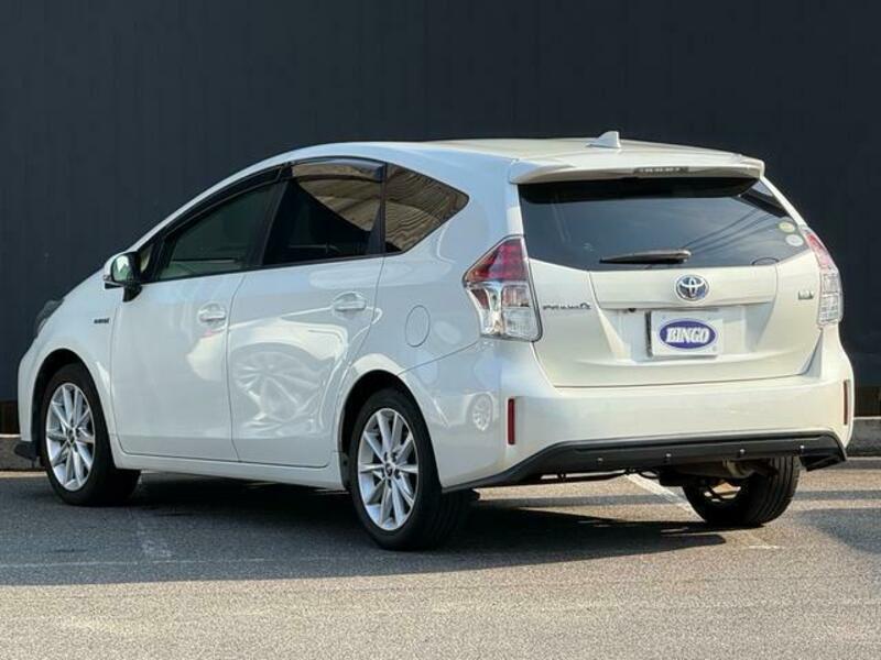 PRIUS ALPHA