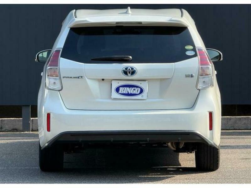 PRIUS ALPHA