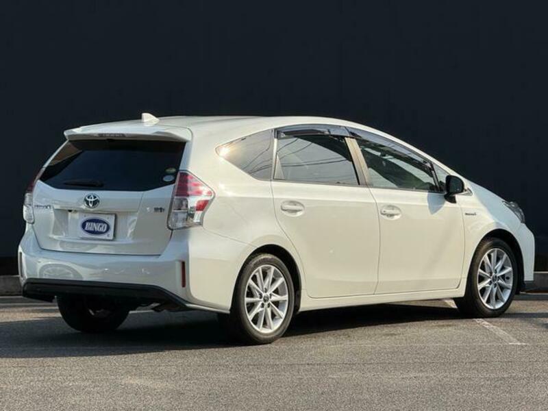 PRIUS ALPHA