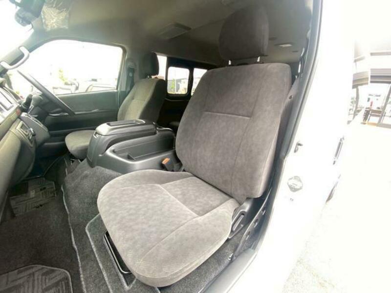 HIACE WAGON