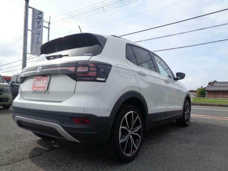 T CROSS
