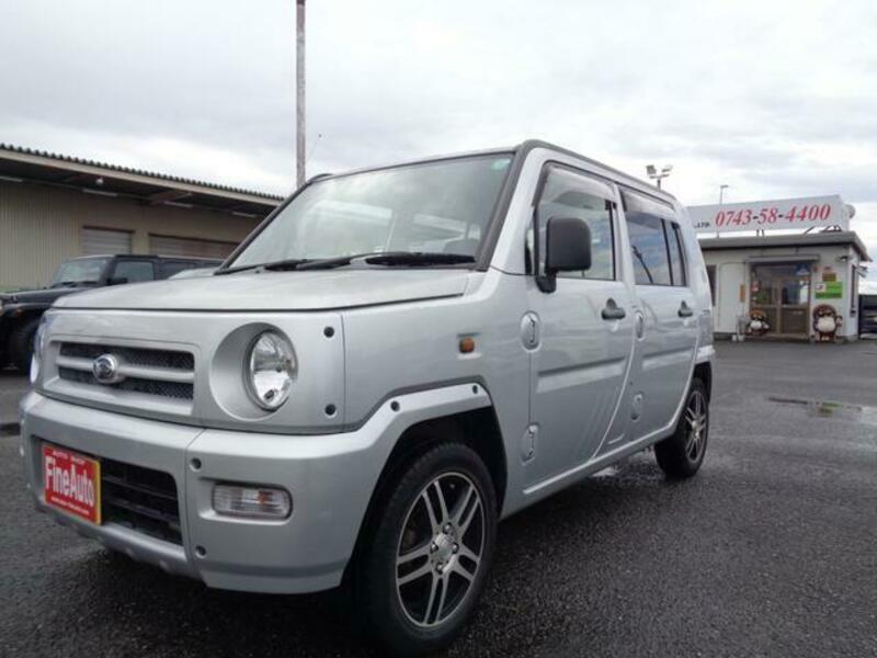 DAIHATSU NAKED