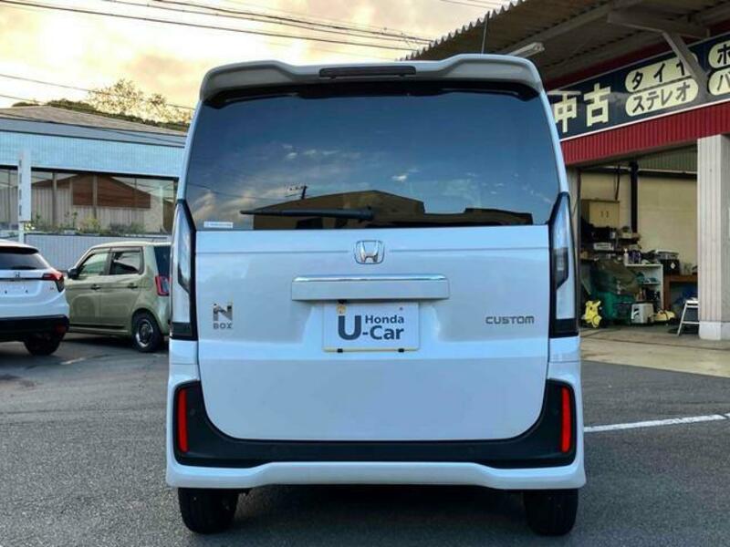 N BOX CUSTOM
