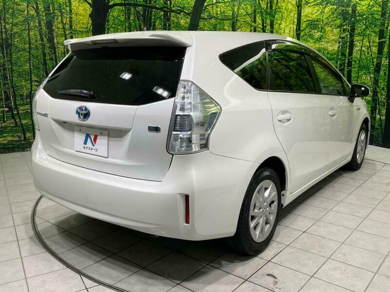 PRIUS ALPHA