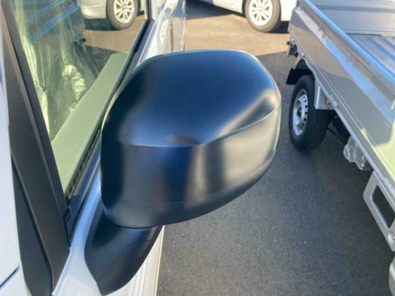 N-VAN