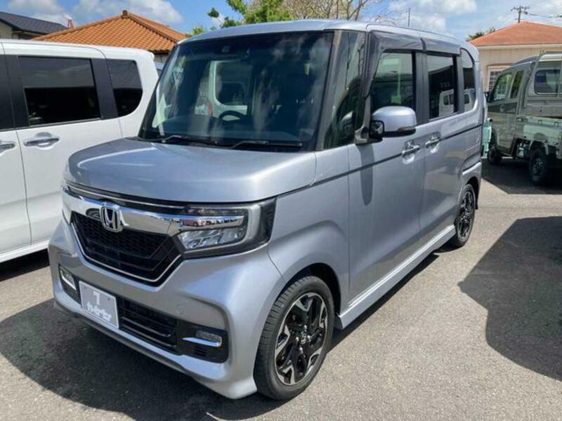 N BOX CUSTOM