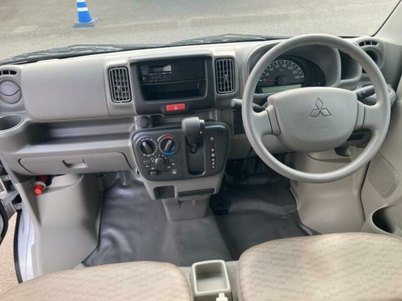 MINICAB VAN
