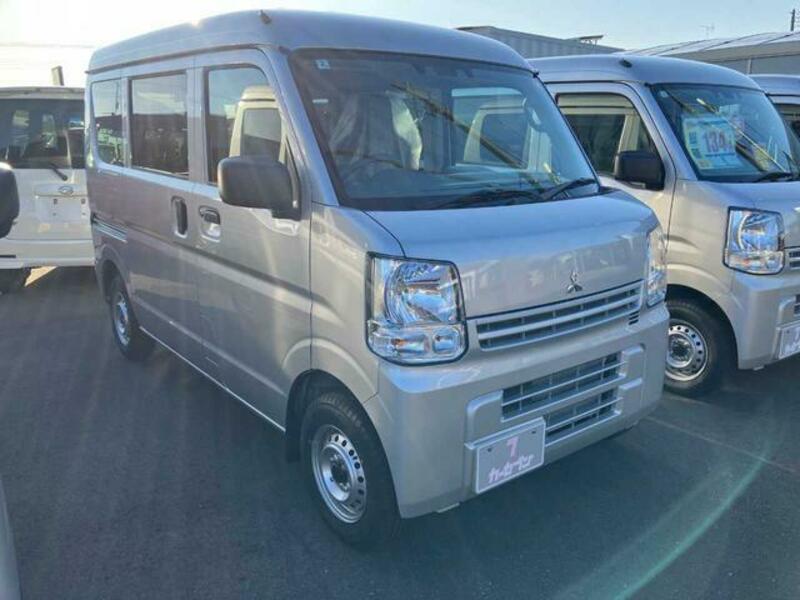 MINICAB VAN