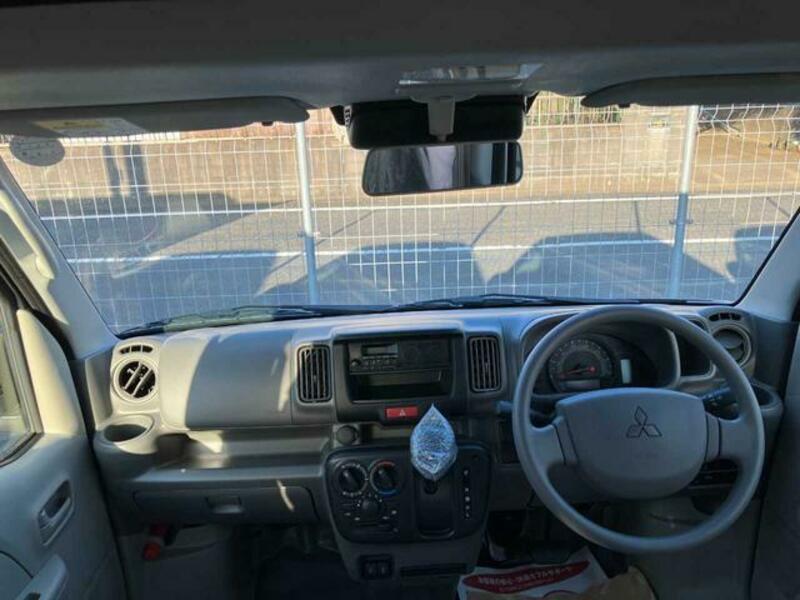 MINICAB VAN