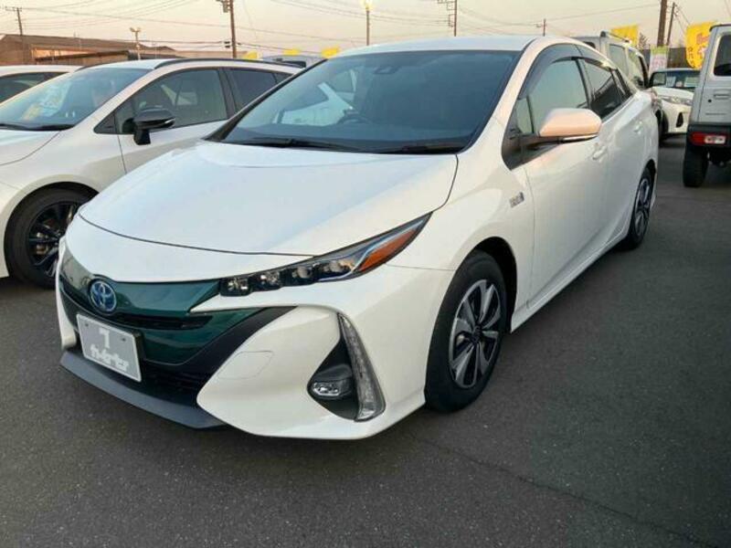 PRIUS PHV