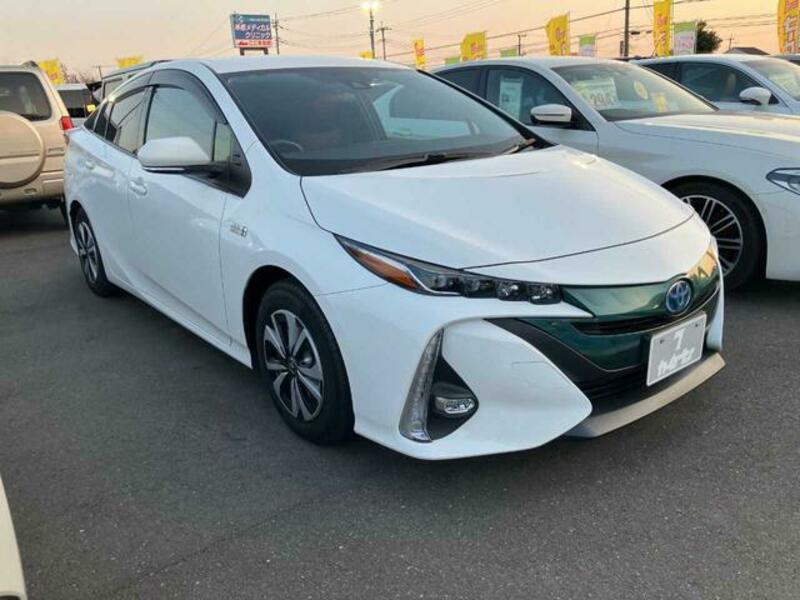 PRIUS PHV