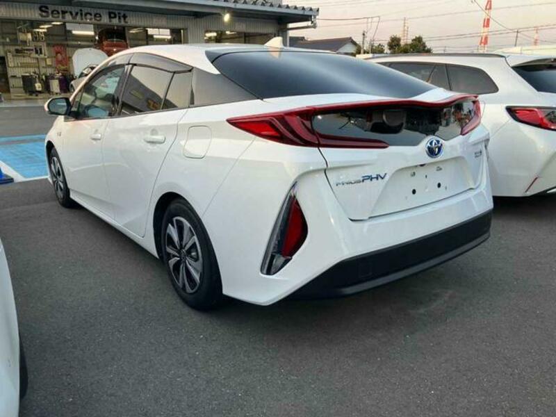 PRIUS PHV