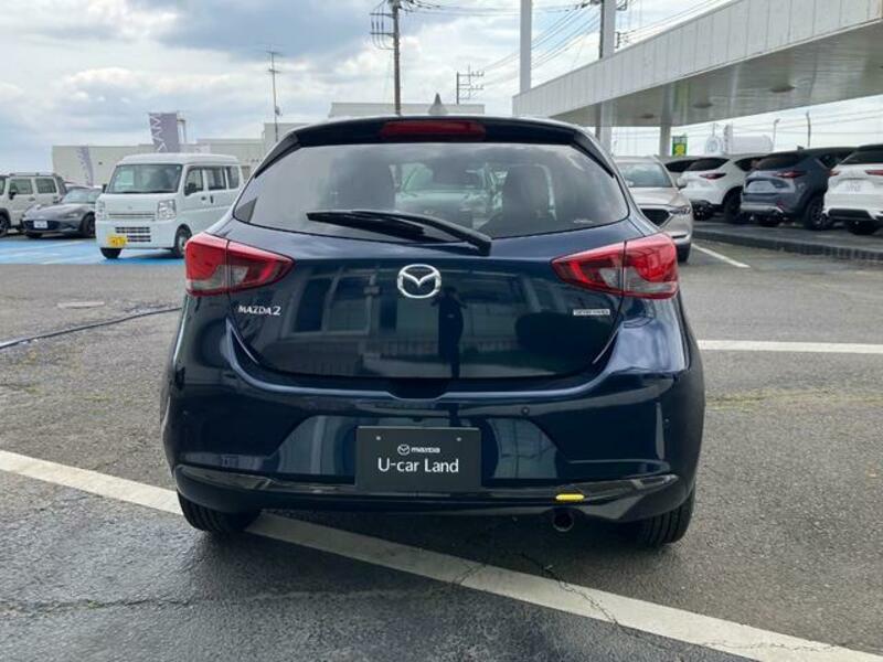 MAZDA2