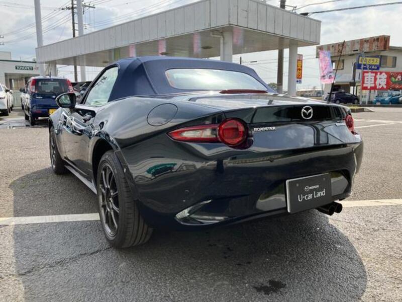 ROADSTER