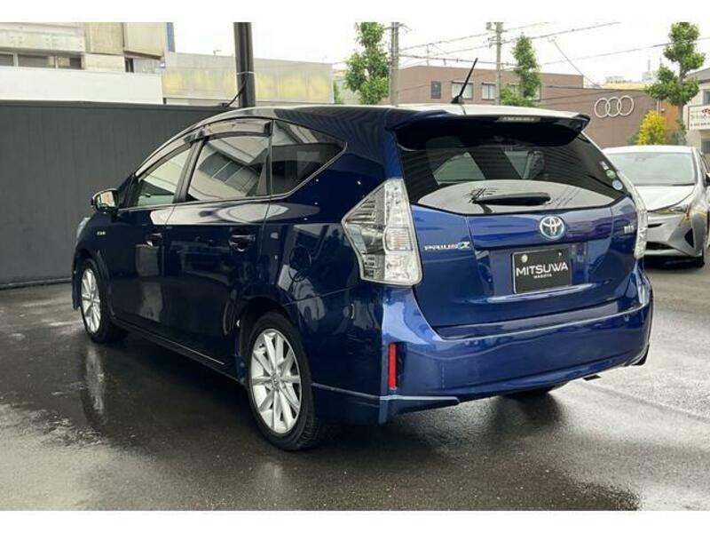 PRIUS ALPHA