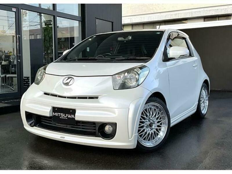 TOYOTA IQ