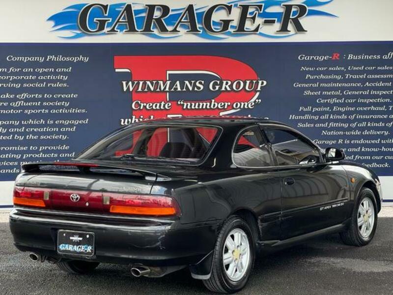 COROLLA LEVIN
