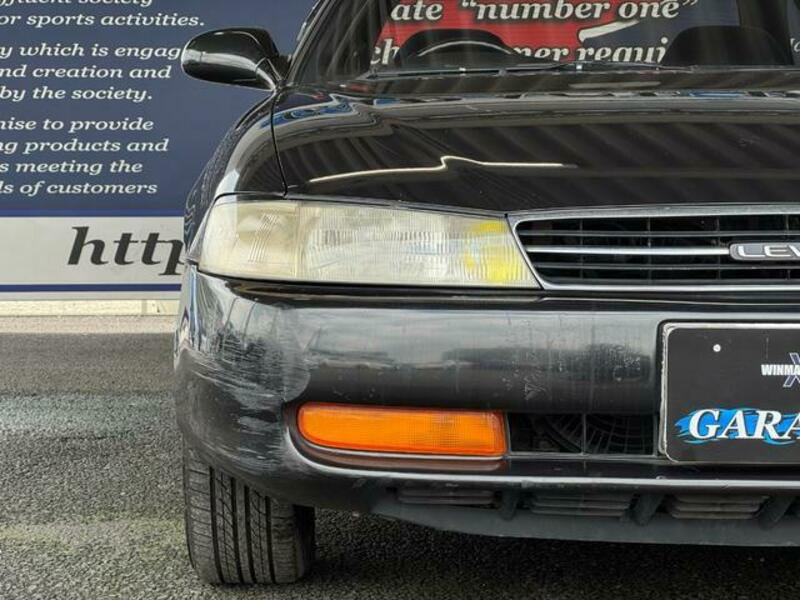 COROLLA LEVIN