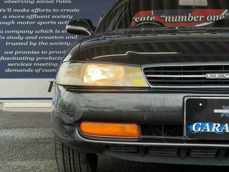 COROLLA LEVIN