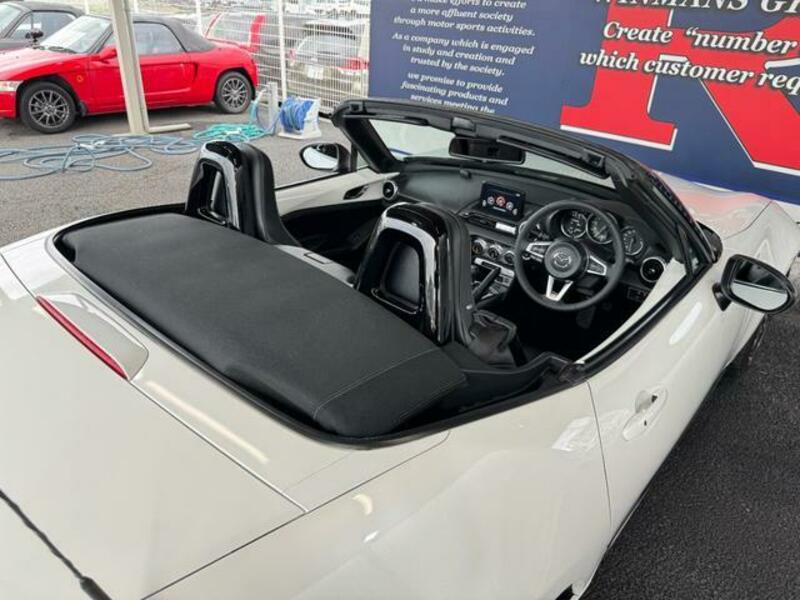ROADSTER
