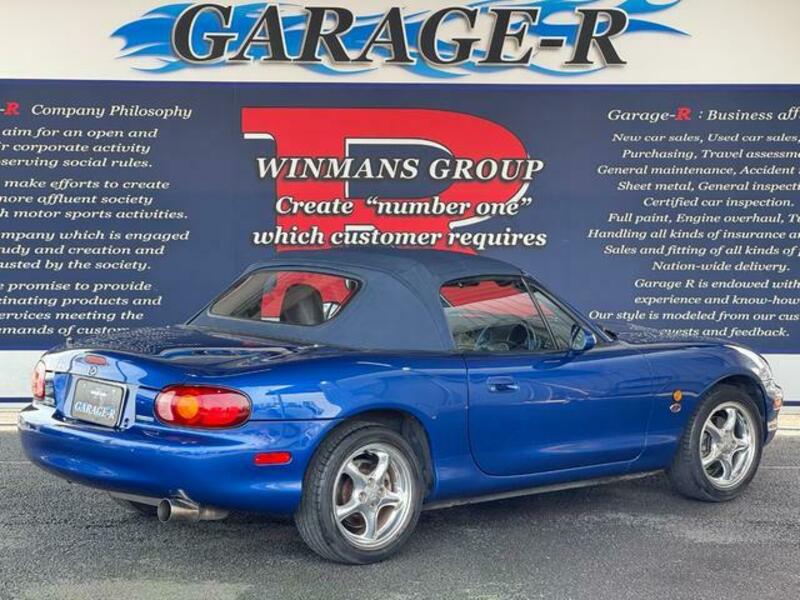 ROADSTER