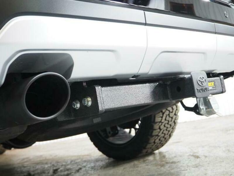 LAND CRUISER
