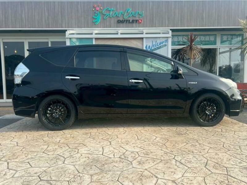 PRIUS ALPHA