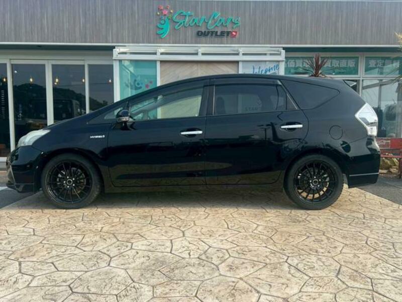PRIUS ALPHA
