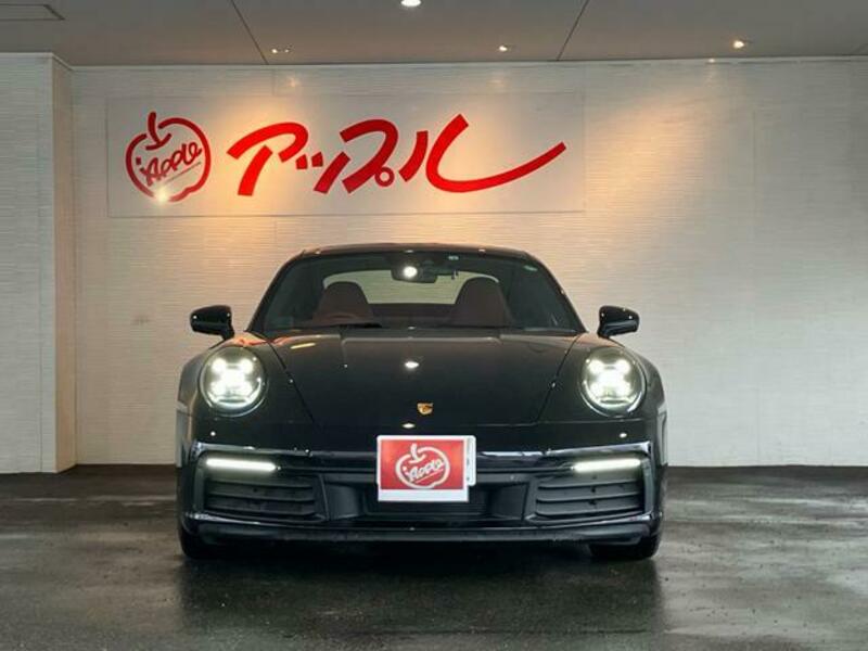 911