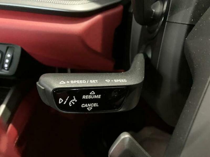 911