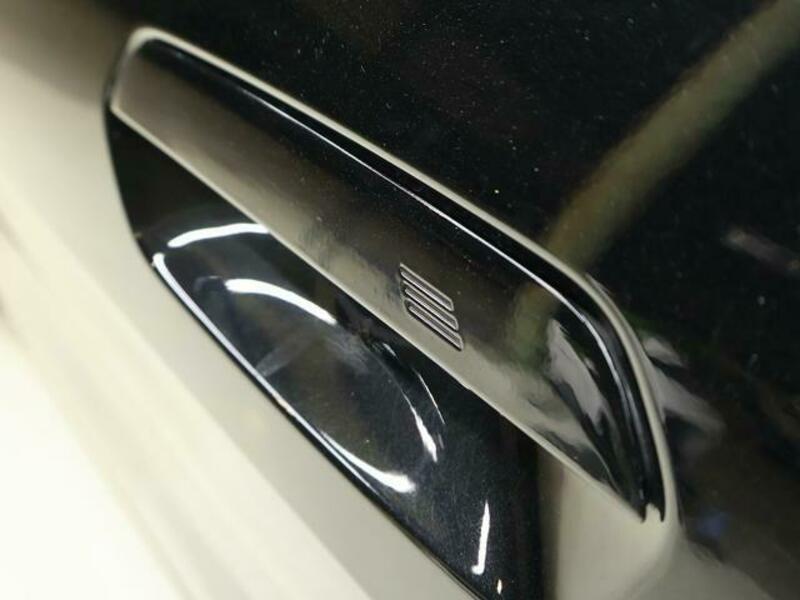 4 SERIES